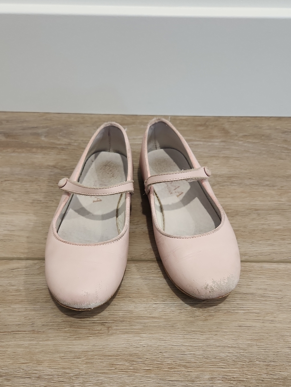 OKAA Girls Leather Mary Jane Shoes Pink Made In Spain Size EU 29/ US 11.5/ 12